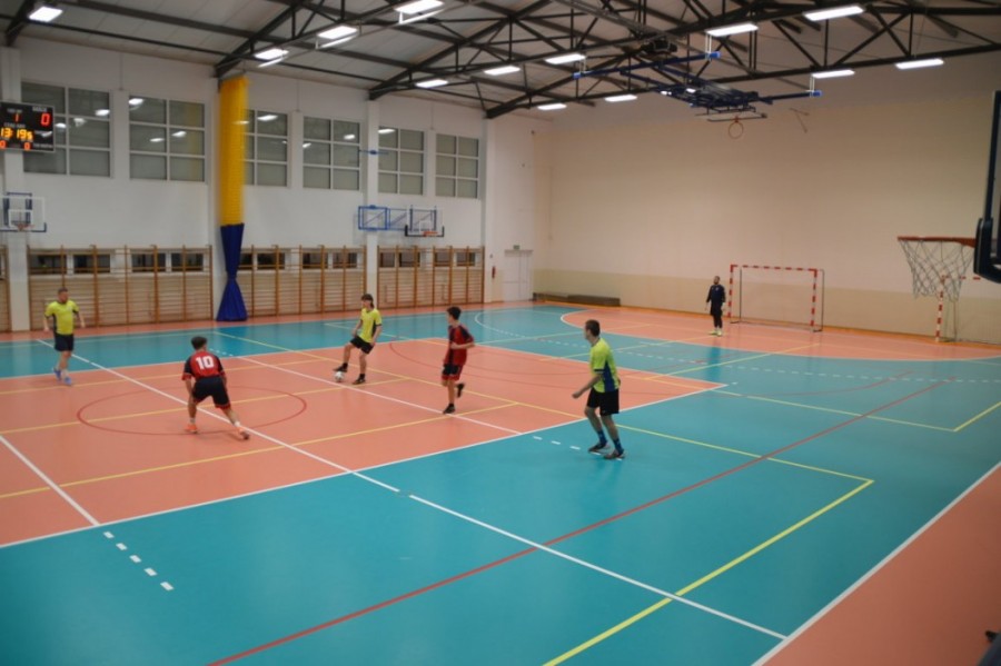 Halowa Liga o Puchar Wójta Gminy Raczki. Grad bramek